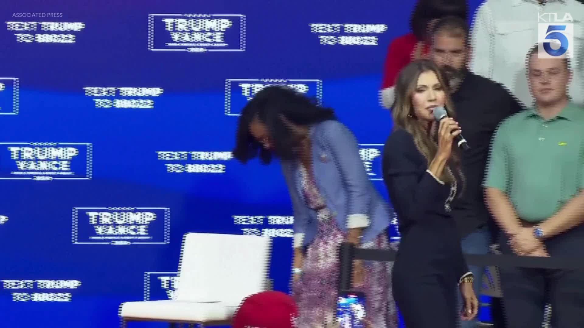 Trump rally turns into impromptu DJ party – KTLA